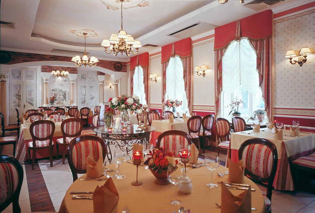 Hotel Aleksander Włocławek Extérieur photo