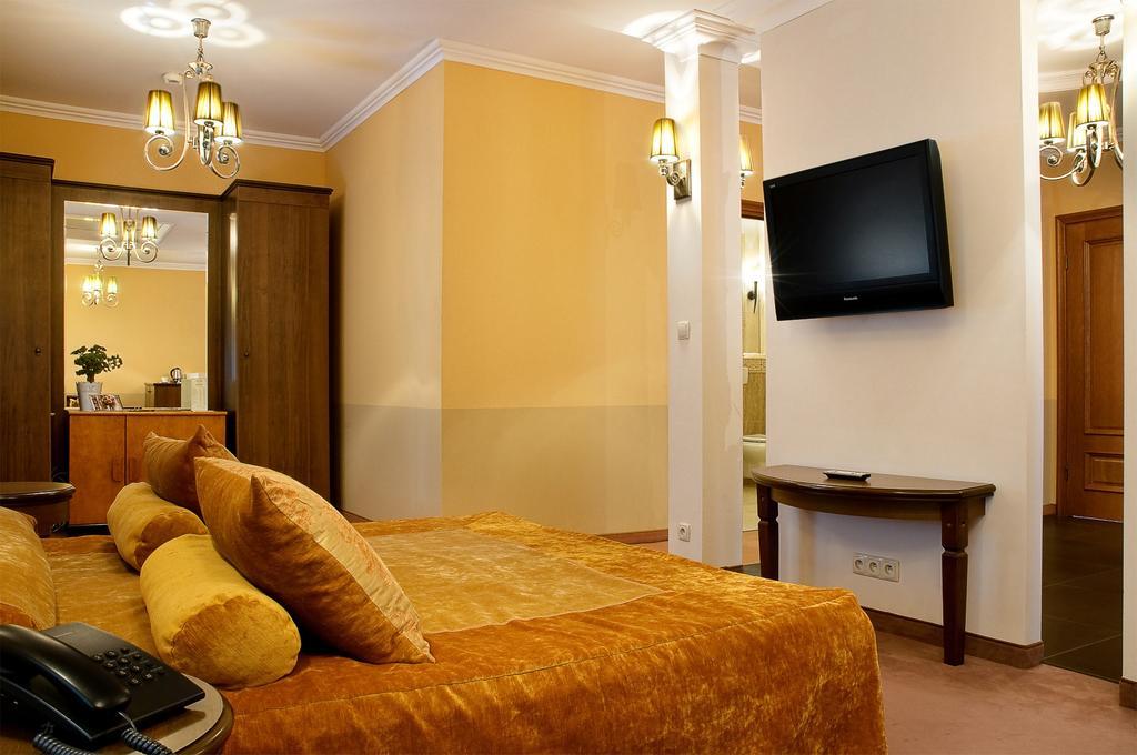 Hotel Aleksander Włocławek Extérieur photo
