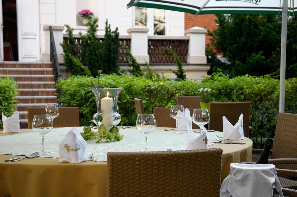 Hotel Aleksander Włocławek Extérieur photo